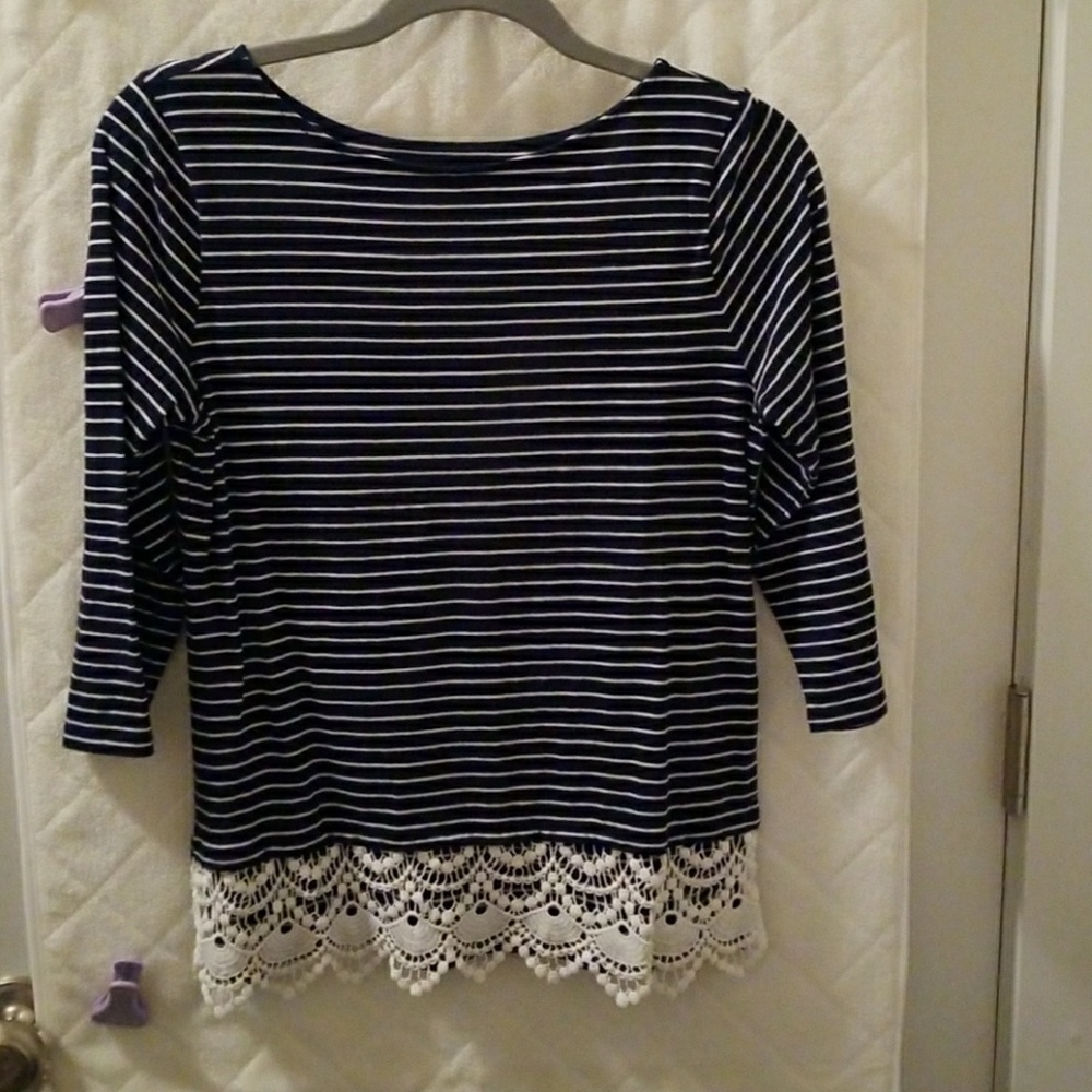 St. John's Bay top with lace